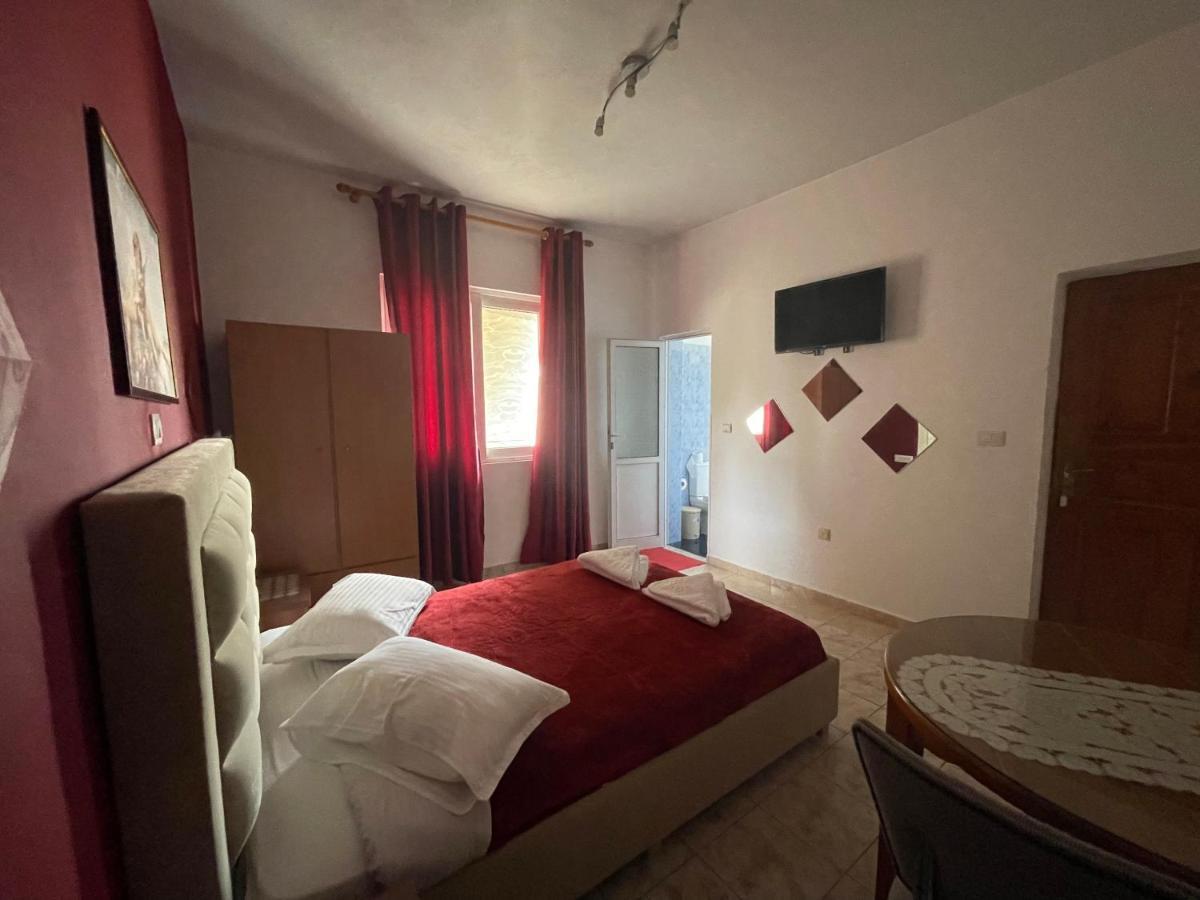 Oni'S Apartments Sarande Luaran gambar