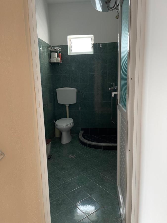 Oni'S Apartments Sarande Luaran gambar